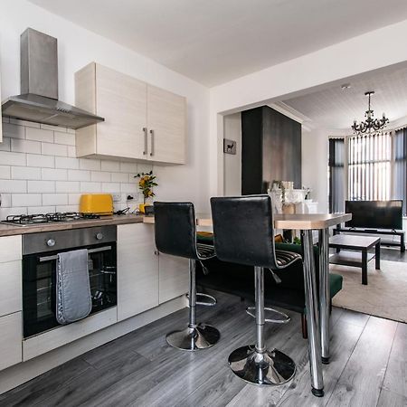 2 Bed House Close To Liverpool & Everton Stadiums Zewnętrze zdjęcie